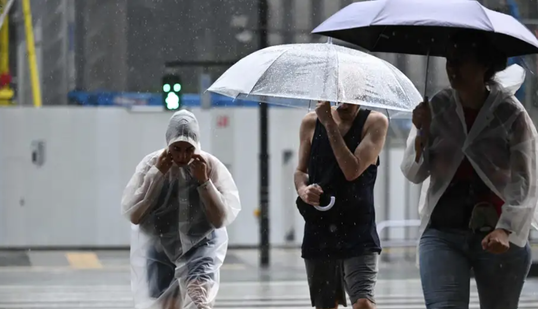 Se acerca onda tropical a El Salvador que traerá fuertes lluvias en el cierre de agosto