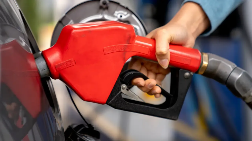 Precios de los combustibles se mantendrán sin cambios durante esta quincena en El Salvador