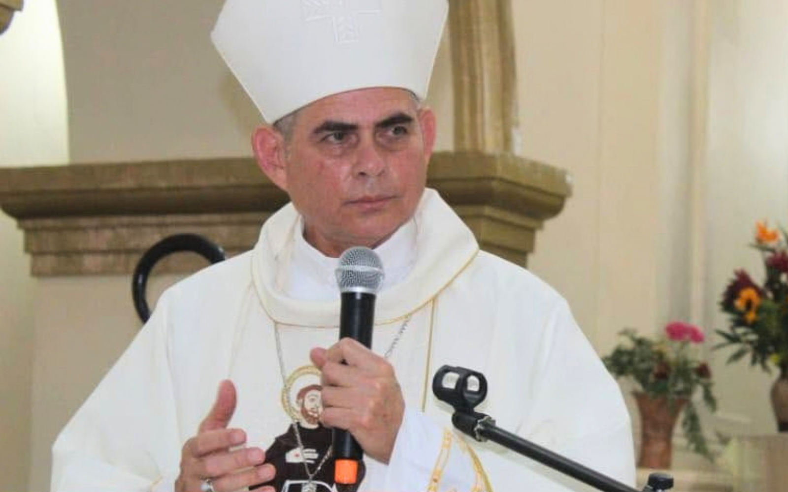 Fallece de manera repentina obispo hondureño mientras viajaba para encontrarse con el Papa León XIV