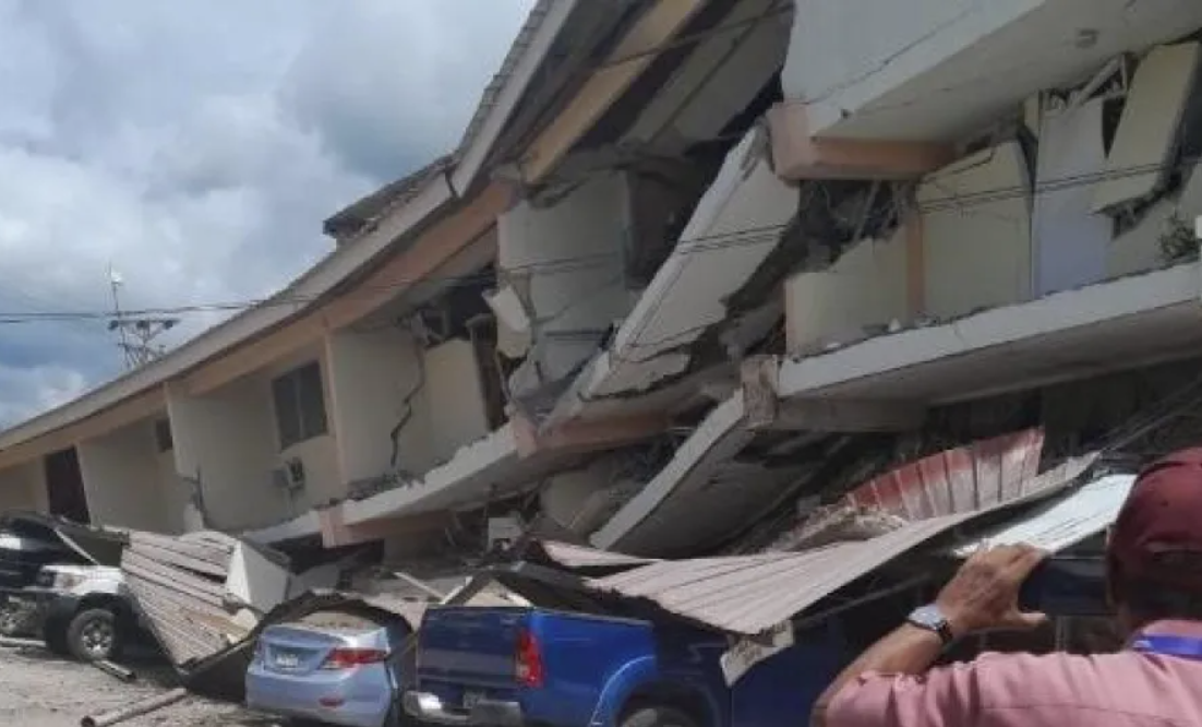 Un terremoto de magnitud 7.7 sacude a Panamá y activó alertas de tsunami en la región del Pacífico